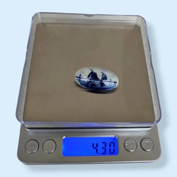 Delfts Vintage Painted Porcelain Brooch - Picture 6 of 6